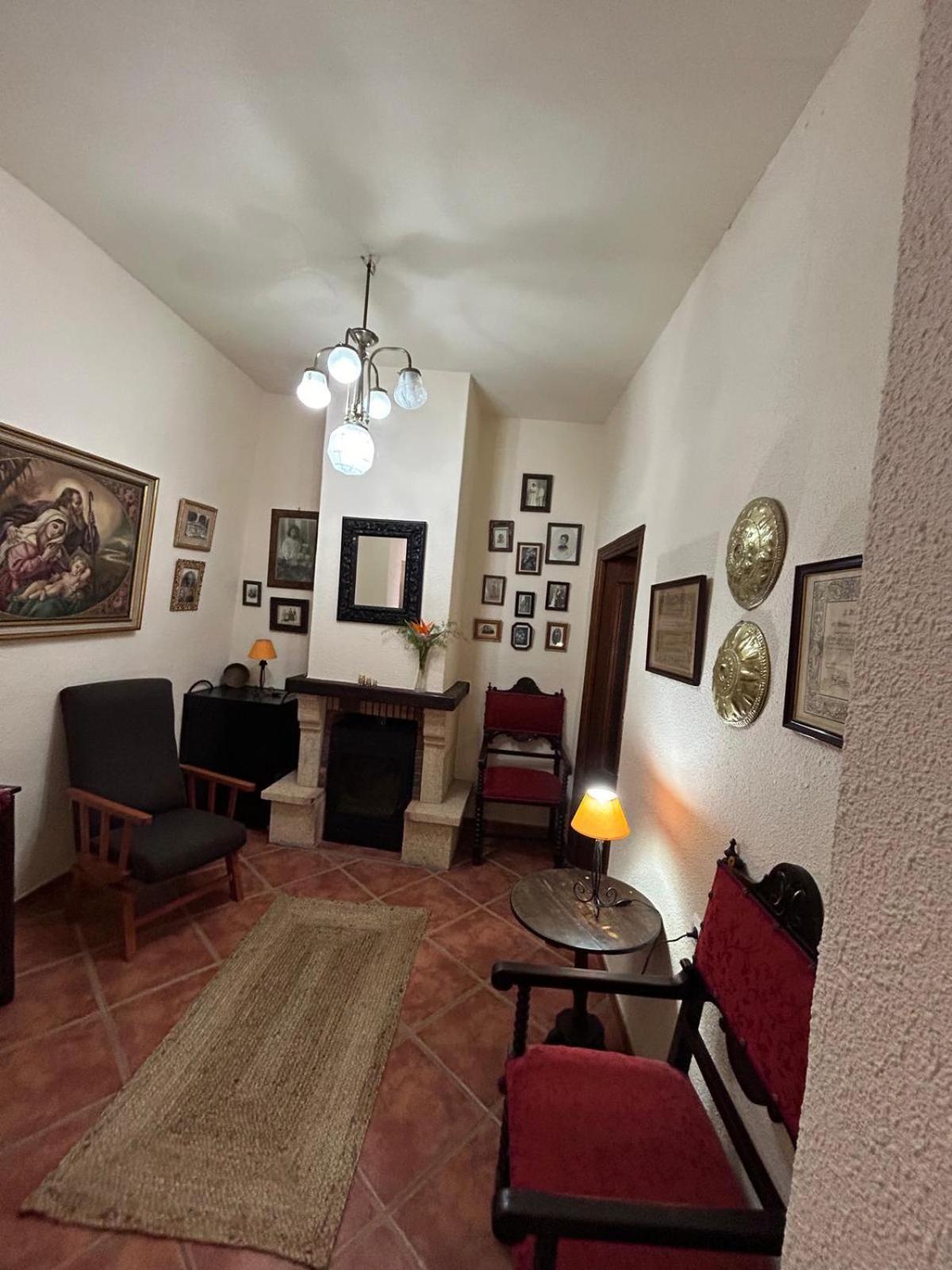 Casa Rural Tita Sacramento Hornachos Eksteriør billede