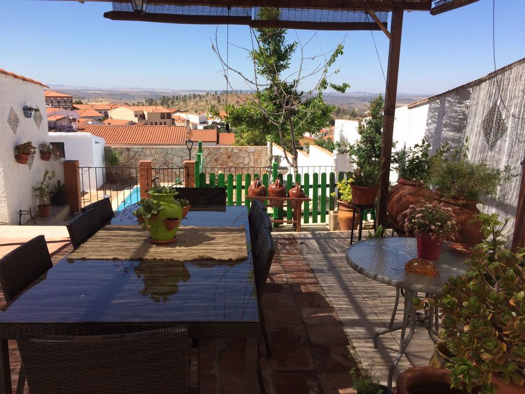Casa Rural Tita Sacramento Hornachos Eksteriør billede