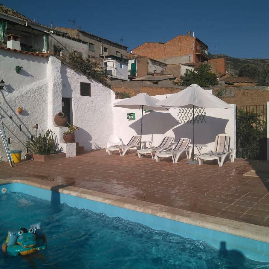 Casa Rural Tita Sacramento Hornachos Eksteriør billede